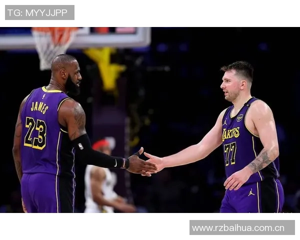 弗莱对艾顿发声：学习莱夫利和东契奇的传球技巧提升自己