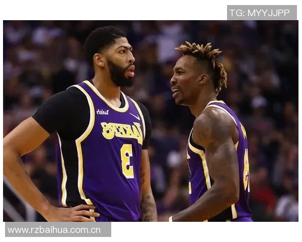 浓眉谈球队进攻体系强调球权转移与身体移动自己非常适应