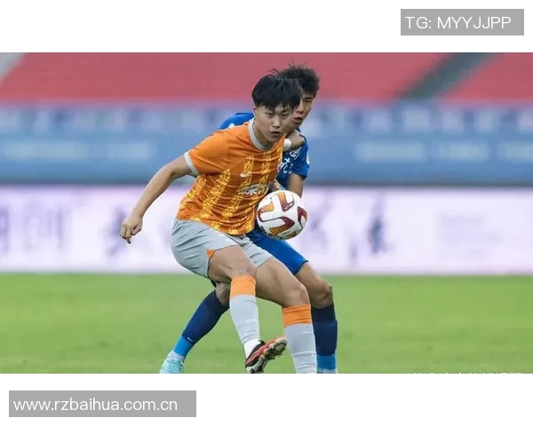 山东U20队表现出色杜月徵险些破门上半场战平上海U20队0比0