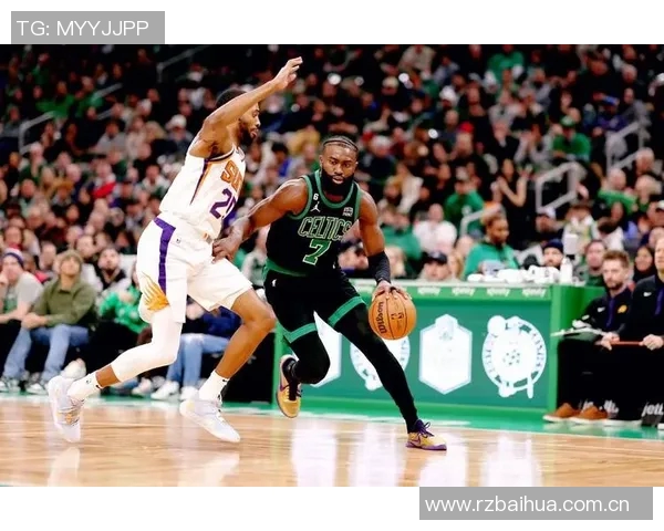 怀特谈杰伦布朗自我要求严格输球责任应由全队共同承担