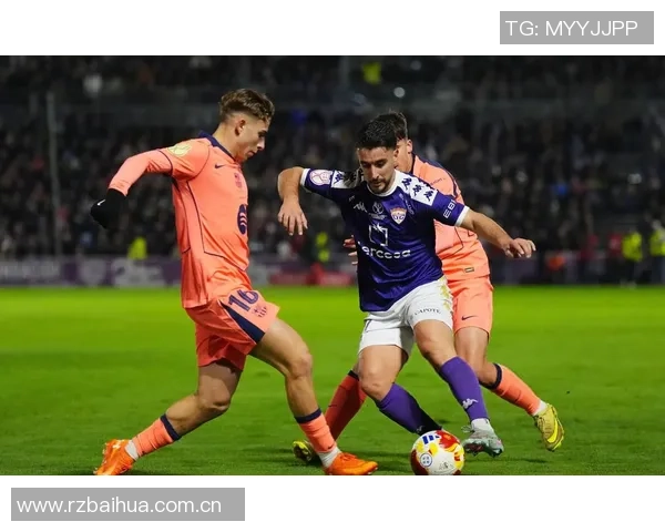 居莱尔失误被抢断费尔明抓住机会扳平比分拉什福德助攻展现团队配合